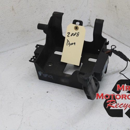 06-16 HARLEY-DAVIDSON DYNA  OEM BATTERY TRAY BOX HOLDER f3