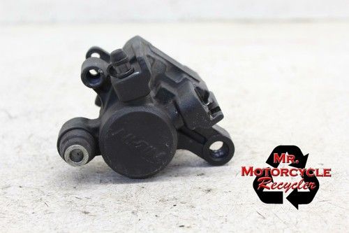 06-14 YAMAHA YZF R1 OEM REAR BACK BRAKE CALIPER 5VY-2580W-12-00 D8D