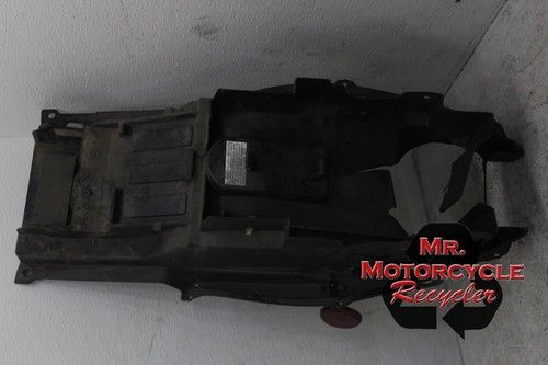 99-07 SUZUKI HAYABUSA GSX1300R GSX 1300 OEM REAR BACK TAIL UNDERTAIL A26