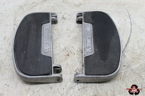 1985 KAWASAKI KZ1000P FRONT FOOT RESTS PEGS STEPS SET PAIR B45D