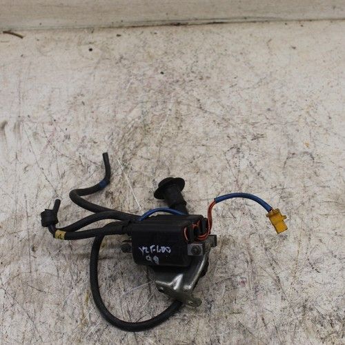 1998 YAMAHA YZF600R OEM IGNITION COIL SPARK PLUG CAP f-4