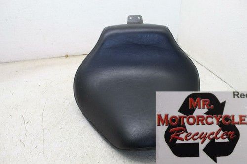2000 YAMAHA V STAR 1100 CUSTOM OEM FRONT DRIVERS SEAT  I-7