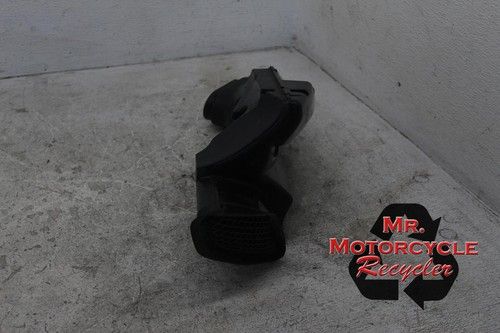 06-07 SUZUKI GSXR750 GSXR 750 GSXR600 600 OEM RIGHT RAM AIR INTAKE DUCT TUBE A10