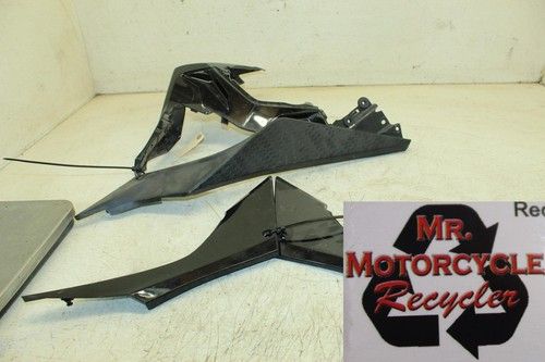 13-17 NINJA EX300 BLACK OEM PLASTIC RIGHT LEFT FRONT SIDE SEAT PANELS SET D12
