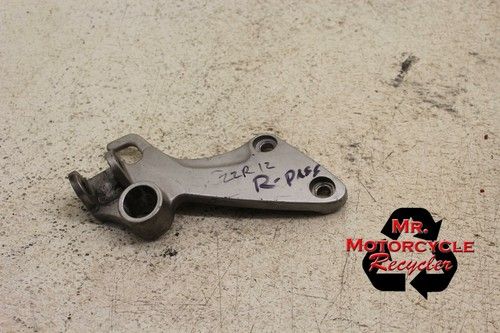 02-05 KAWASAKI NINJA ZZR1200 RIGHT REARSET REAR SET  FOOT PEG REST STO D30D