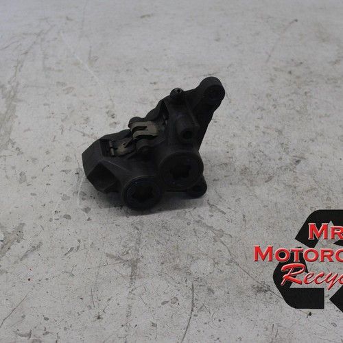 99 04 YAMAHA YZF R6 OEM RIGHT FRONT BRAKE CALIPER j9