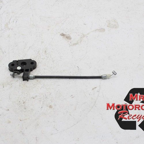 18 19 20 21 22 23 KAWASAKI NINJA EX400 REAR PASSENGER SEAT LATCH ASSEMBLY D11D