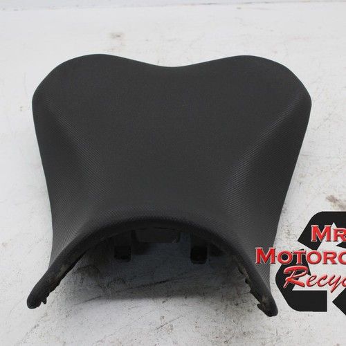 18 19 20 21 22 23 KAWASAKI NINJA EX400 400 OEM DRIVERS SEAT PAD SADDLE D11D