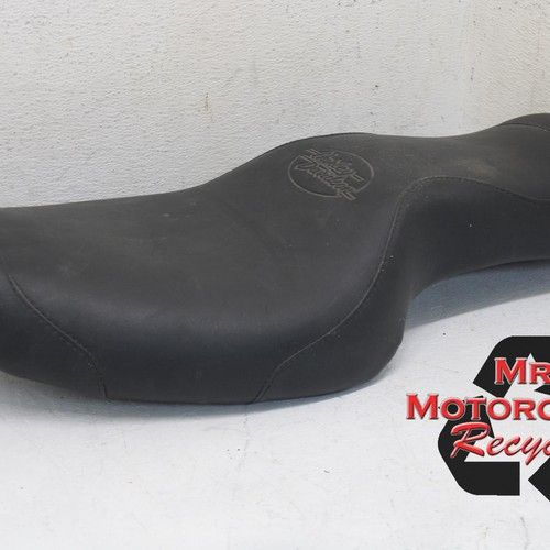 04-08 HARLEY SPORTSTER 883 1200 OEM SEAT  f3