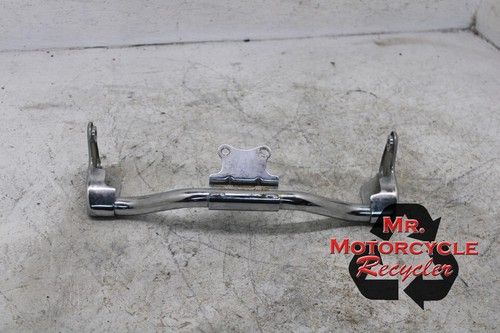 99-08 KAWASAKI VULCAN 1500 VN1500N CLASSIC OEM FRONT TURN SIGNAL BRACKET B19