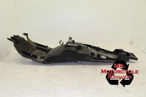08-16 KAWASAKI CONCOURS 14 ZG 1400 OEM TAIL UNDERTAIL BATTERY TRAY PLASTIC J18