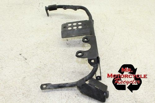 08-10 KAWASAKI KLR 650 OEM RIGHT PLASTIC PANEL STAY BRACKET 35063-0312 E12