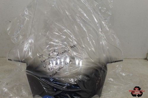 2005 YAMAHA MAJESTY 400 WINDSHIELD WIND SCREEN SHIELD HAS A LIL TENTING D15D