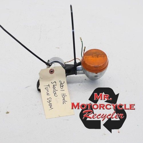 99 - 03 HONDA SHADOW VLX 600 OEM RIGHT FRONT TURN SIGNAL LIGHT INDICATOR C39