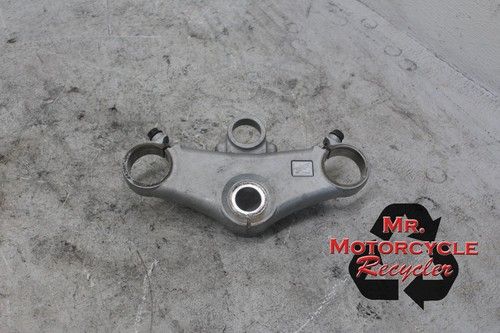 98 99 00 HONDA SUPER HAWK 1000 VTR1000 VTR OEM FORKS UPPER TRIPLE TREE CLAMP M1