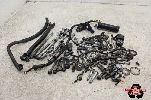 2001 SUZUKI BANDIT 600 OEM ENGINE MOUNTING BOLTS HARDWARE MOTOR SCREWS D8D