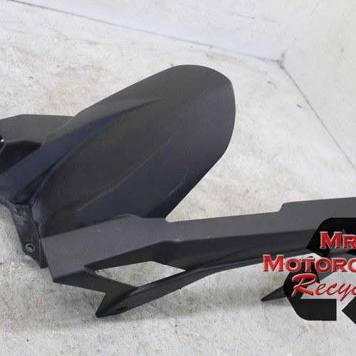 18-23 KAWASAKI NINJA 400  OEM REAR BACK WHEEL TIRE HUGGER FEND A23D