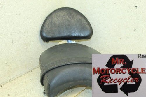 07 VICTORY VEGAS 8 BALL REAR PASSENGER SEAT PAD W BACKREST MOUNT KIT C11