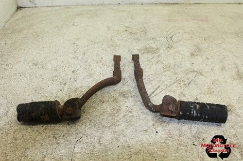 1973 SUZUKI T500 FRONT FOOT RESTS PEGS STEPS SET PAIR C56D