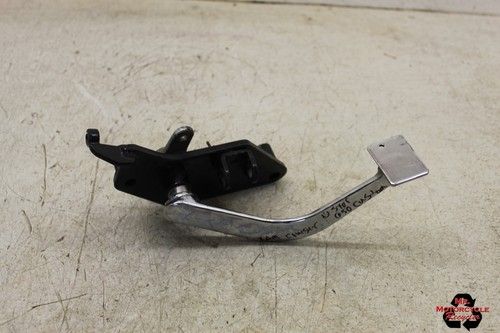 98 YAMAHA V STAR 650 OEM RIGHT FRONT BRAKE PEG BRACKET FOOT REST PEG STEP C51D