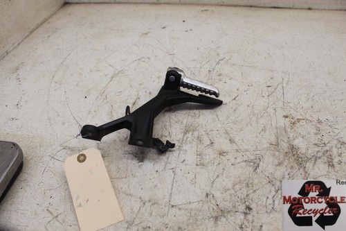 18-22 KAWASAKI NINJA 400 OEM RIGHT SIDE REAR PASSENGER FOOT REST PEG G9