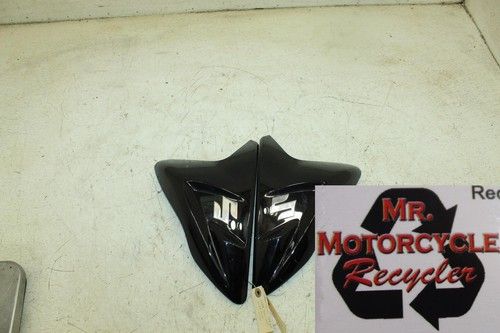 11-20 SUZUKI GSXR600/750 BLACK OEM RIGHT LEFT GAS FUEL PETRO TANK PANELS E3