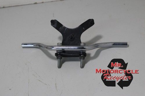 99-07 YAMAHA V STAR XVS1100 1100 OEM REAR BACK TURN SIGNAL MOUNT BRACKET C5