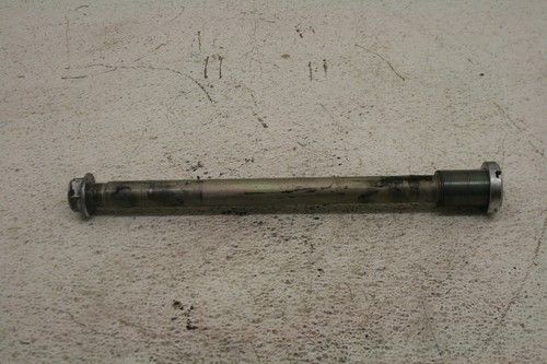 2009 2011 09 11 SUZUKI GSXR 1000 GSXR1000 OEM SWING ARM SWINGARM PIVOT BOLT K8