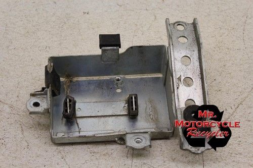 2001-2009 01-09 SUZUKI VOLUSIA BOULEVARD VL 800 OEM  ELECTRIC PARTS HOLDER E5