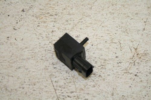 2012-2016 12 13 14 15 16 SUZUKI GSXR 1000 GSXR1000 OEM AIR PRESSURE SENSOR I14