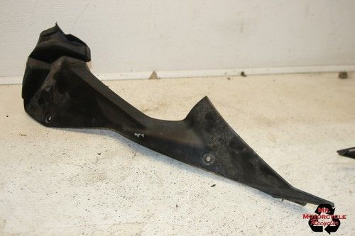 2016 YAMAHA YZF R3 OEM RIGHT INNER FAIRING COWL PANEL TRIM OEM A14D