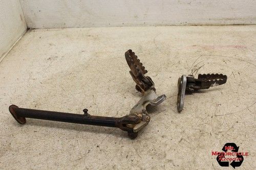 2002 HONDA XR80R OEM LEFT RIGHT FOOT RESTS PEGS D2D