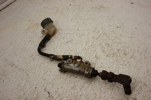 1990-1994 9095 HONDA XR250R OEM REAR BACK BRAKE MASTER CYLINDER W RESERVOIR C11