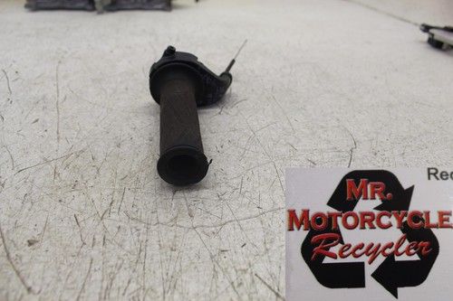 2005 YAMAHA YZF R1 OEM RIGHT CLIP ON HANDLEBAR B9D