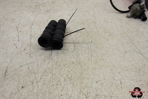 1998 KAWASAKI VULCAN 1500 OEM RIGHT LEFT  HANDLEBAR GRIPS GRIP PAIR SET B42D
