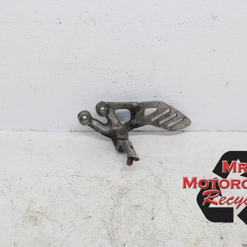 08 09 SUZUKI GSXR600 GSXR750 600 750 OEM LEFT REARSET FOOTPEG i5