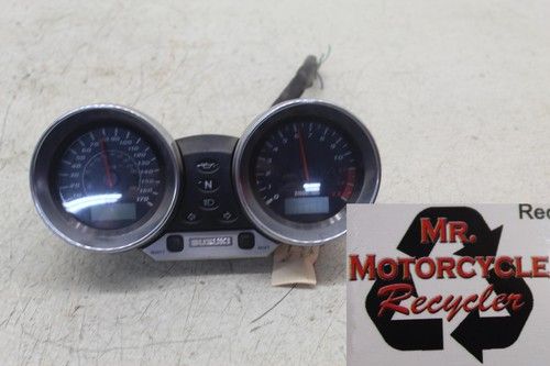 2001 SUZUKI BANDIT 1200 OEM SPEEDO TACH GAUGES DISPLAY CLUSTER SPEEDOMETER C57D